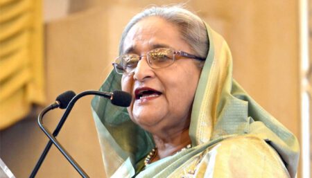 বঙ্গবন্ধুর সমাধিতে প্রধানমন্ত্রীর শ্রদ্ধা নিবেদন