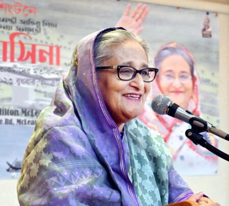 আওয়ামী লীগ ক্ষমতায় না থাকলে দেশ অন্ধকারে ফিরে যাবে : প্রধানমন্ত্রী