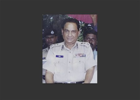 যশোরের সাবেক এসপি রউফ আজো স্মৃতির মণিকোঠায়