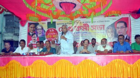 সরকার ১৫ বছর ধরে জগদ্দল পাথরের মতো চেপে আছে : অমিত