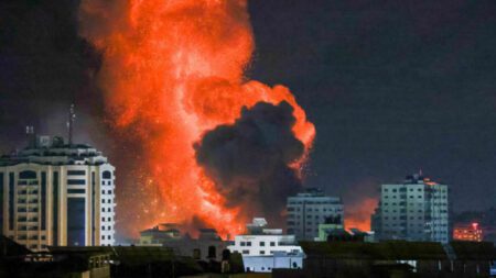 হাসপাতাল লক্ষ্য করে হামলা চালানো কি যুদ্ধাপরাধ? আন্তর্জাতিক মানবিক আইন কী বলে