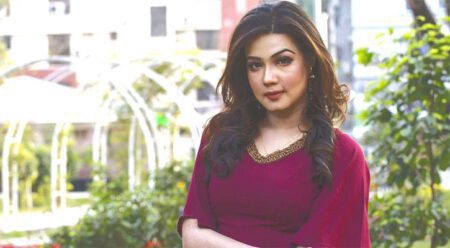 আ.লীগের মনোনয়ন ফরম কিনলেন মাহিয়া মাহি