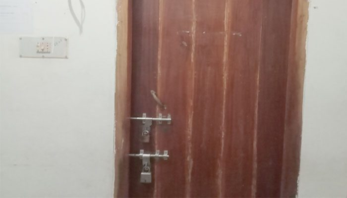 অফিস সময়ে তালা ঝুলছে কেশবপুর শিক্ষা অফিসের সুপারভাইজার কার্যালয়ে অফিস সময়ে তালা ঝুলছে কেশবপুর শিক্ষা অফিসের সুপারভাইজার কার্যালয়ে