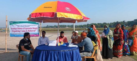 দেবহাটায় আশার আলোর আয়োজনে স্বাস্থ্য ক্যাম্প