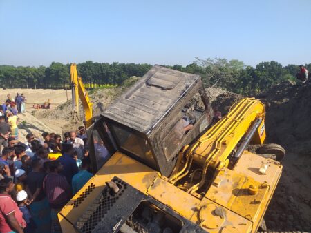 ঝিনাইদহে ইটভাটার এস্কেভেটর দুর্ঘটনায় চালকের মৃত্যু