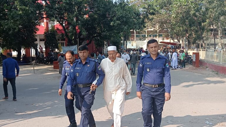 দুদকের মামলায় সাতক্ষীরা সিটি কলেজের সাবেক অধ্যক্ষ আবু সাঈদ কারাগারে