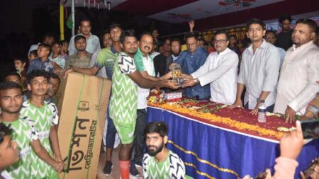১৬ দলীয় ফুটবল টুর্নামেন্টে চ্যাম্পিয়ন হযরত ফুটবল একাডেমি