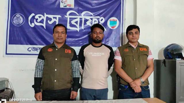 সোনা আত্মসাৎ সন্দেহ শার্শায় সুমন খুন : সিন্ডিকেটের আলোচিত সদস্য তরিকুল গ্রেপ্তার