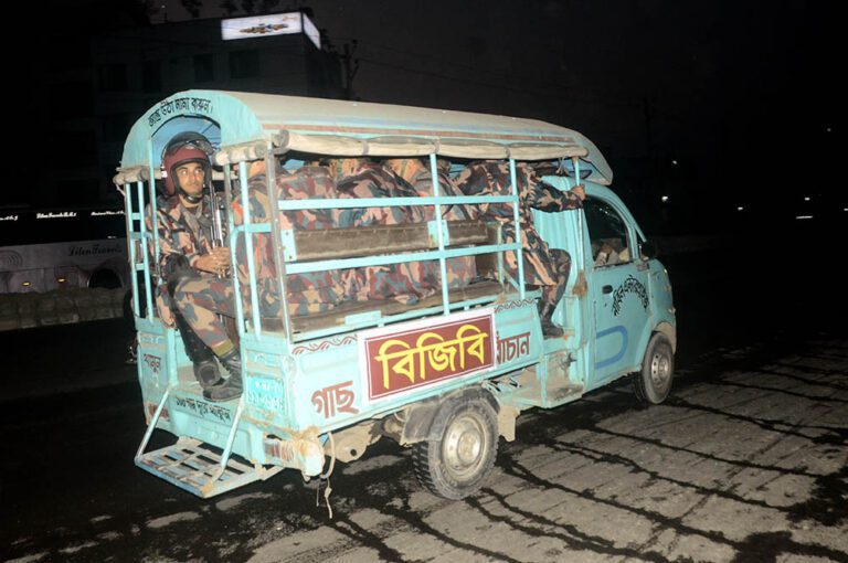 নির্বাচনী দায়িত্বে যশোরে বিজিবির টহল শুরু