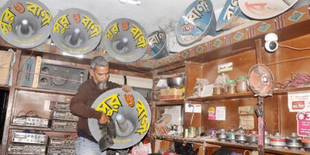 প্রতীক নিয়ে সোমবার ভোটের প্রচারে নামবেন প্রার্থীরা