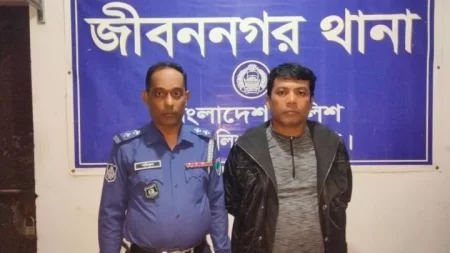 জীবননগরে স্বেচ্ছাসেবক দলের নেতা গ্রেপ্তার
