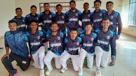 বিজয়ী বিপণনের খেলোয়াড়রা