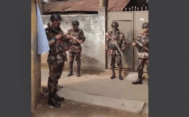 শংকরপুর মাধ্যমিক বিদ্যালয়ে ককটেল বিস্ফোরণ,আনসার সদস্য আহত