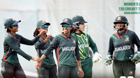 পাকিস্তানকে হারিয়ে ফাইনালে বাংলাদেশ