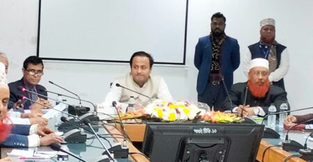 অপরাজনীতি করবেন না, বিভ্রান্তি থাকলে শিক্ষাক্রম সংশোধন হবে