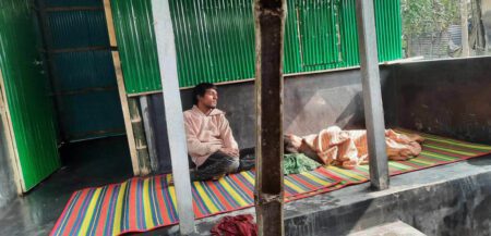 উঠান থেকে নতুন ঘরে ঠাঁই পেল প্রতিবন্ধী দু’ভাই বোন