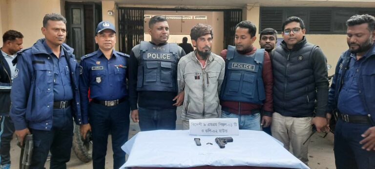 কালীগঞ্জে বিদেশি পিস্তল গুলিসহ সন্ত্রাসী আটক
