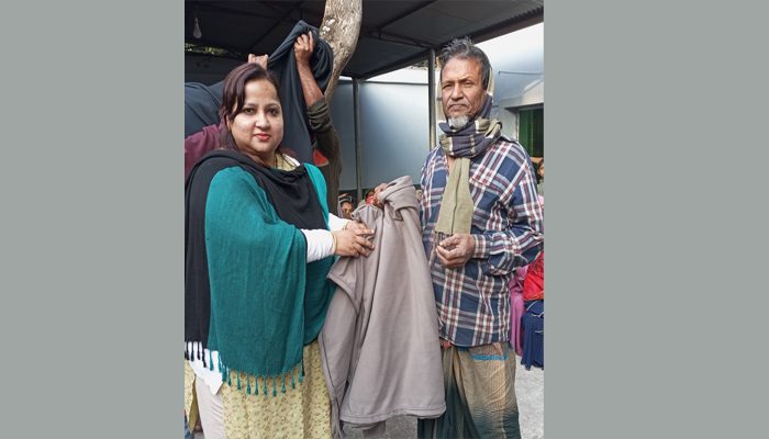 অভয়নগরে দিলরুবা পারভেজের কম্বল বিতরণ অভয়নগরে দিলরুবা পারভেজের কম্বল বিতরণ