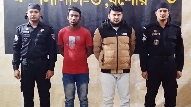 যশোরে অস্ত্র কেনাবেচার অভিযোগে দুজন আটক