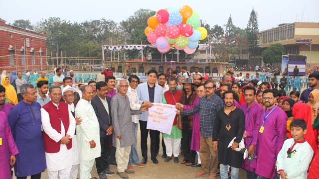 যশোরে ১৭ দিনব্যাপী দ্বিতীয় দক্ষিণ এশীয় নাট্যোৎসব উদ্বোধন যশোরে ১৭ দিনব্যাপী দ্বিতীয় দক্ষিণ এশীয় নাট্যোৎসব উদ্বোধন করা হয়েছে