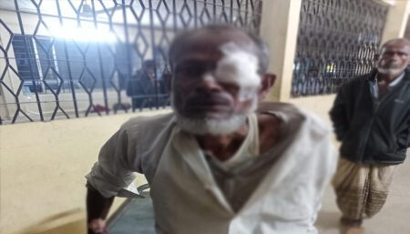 জমির বিরোধে হামলায় স্বামী-স্ত্রী আহত