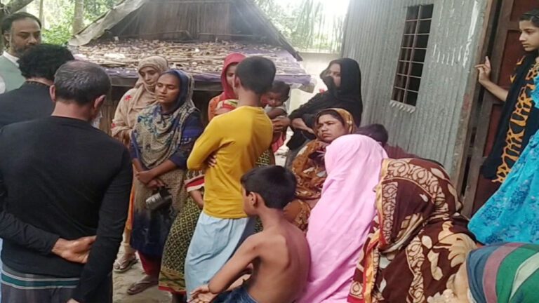 ৮ যুবকের মৃত্যুতে দিশেহারা পরিবার