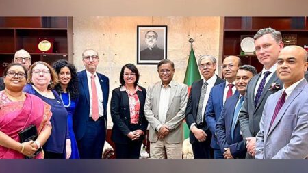 সম্পর্কের নতুন অধ্যায় শুরু করতে চায় ঢাকা-ওয়াশিংটন