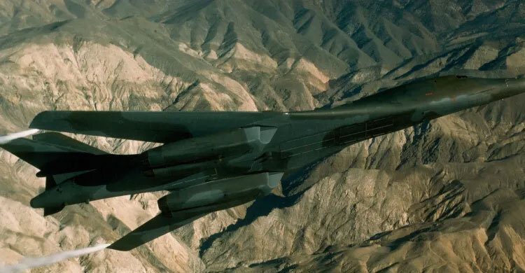 ইরাকে মার্কিন হামলায় বেসামরিক নাগরিকসহ নিহত ১৬ ইরাকে মার্কিন হামলায় বেসামরিক নাগরিকসহ নিহত ১৬