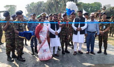যশোর সেনানিবাসে শুরু হয়েছে ছয় দিনব্যাপি সমরাস্ত্র প্রদর্শনী