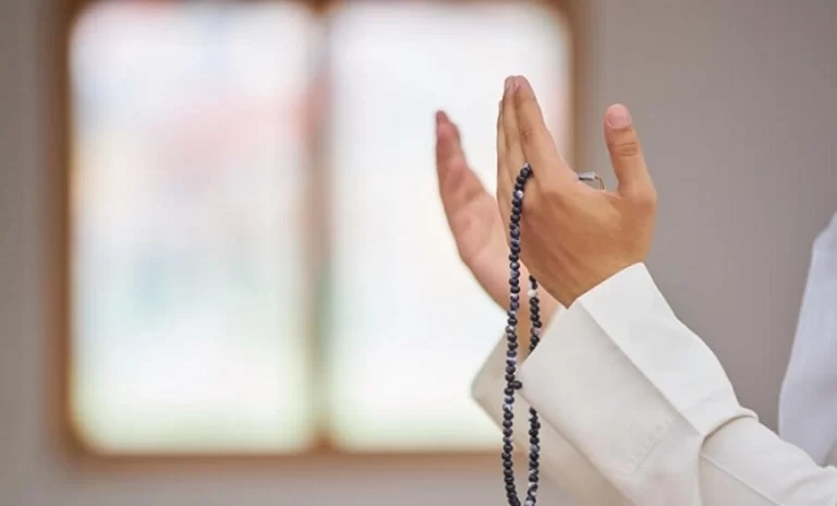 রোজার দিনে যে সময় অবশ্যই দোয়া কবুল হয় রোজার দিনে যে সময় অবশ্যই দোয়া কবুল হয়