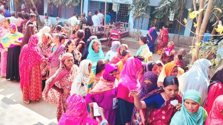 দুই সিটির ভোটগ্রহণ শেষ, অপেক্ষা ফলের দুই সিটির ভোটগ্রহণ শেষ, অপেক্ষা ফলের