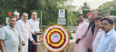 বীরশ্রেষ্ঠ নূর মোহাম্মদের মাজারে এমপি আফিল উদ্দিনের শ্রদ্ধা নিবেদন