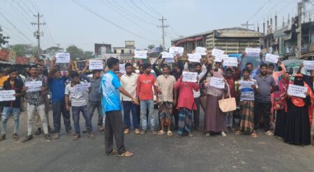 যশোরে ডাকাতির ঘটনা মিথ্যা দাবি করে গ্রামবাসীর সড়ক অবরোধ