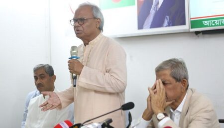 বিএনপি নেতাদের স্ত্রীরা ভারতীয় শাড়ি কেনেন না : রিজভী