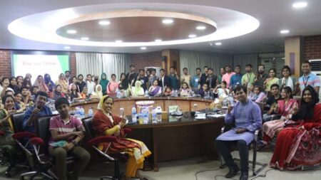 ‘একটি দিন, নিজেকে দিন’ স্লোগানে আত্ম-উন্নয়নে কর্মশালা