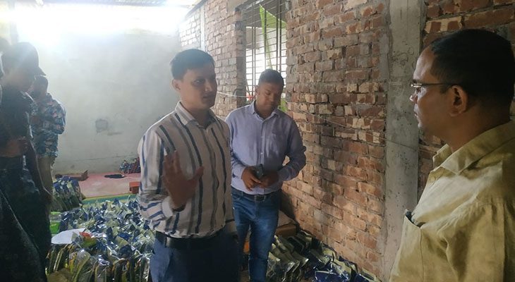 খুলনায় নকল আইসক্রিম ও সেমাই কারখানায় অভিযান, জরিমানা খুলনায় নকল আইসক্রিম ও সেমাই কারখানায় অভিযান, জরিমানা