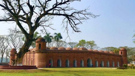 ৩ জামাতে ঈদের নামাজ হবে ষাটগম্বুজ মসজিদে