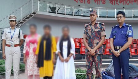 বেনাপোল দিয়ে দেশে ফিরল ৩ বাংলাদেশী নারী