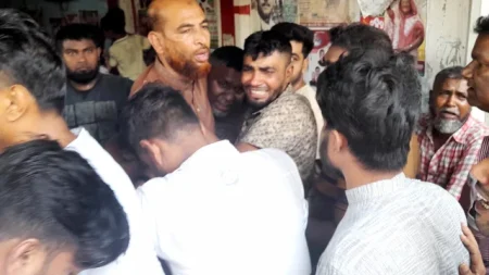 এমপি আনারের মৃত্যুর খবরে কালীগঞ্জ আ.লীগ কার্যালয়ে নেতা-কর্মীদের আহাজারি   
