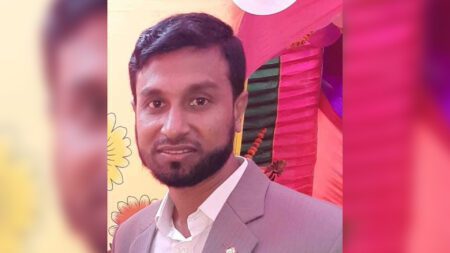 চাঁদার টাকা নিয়ে বিরোধে মার খেলেন এমপির এপিএস! সংসদ সদস্য আজিজুল ইসলামের এপিএস হারুন অর রশীদ। ছবি: সংগৃহীত