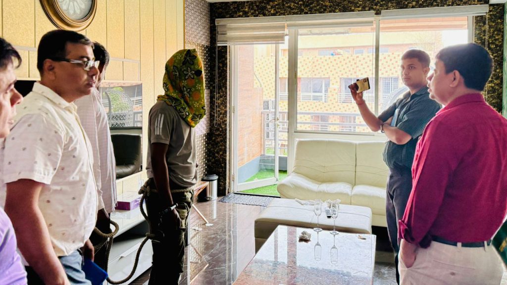 সঞ্জীভা গার্ডেনে ভিডিও কলে যুক্ত শিমুল-জিহাদ, দেখাল হত্যার স্থান
