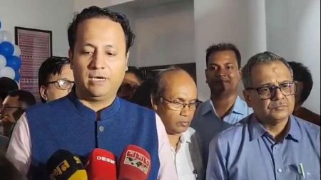 ঘূর্ণিঝড় রেমাল : স্কুল বন্ধ থাকা নিয়ে যা জানালেন শিক্ষামন্ত্রী