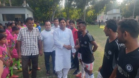 বিশ্বফুটবল দিবসে যশোরে প্রীতি ফুটবল ম্যাচ অনুষ্ঠিত