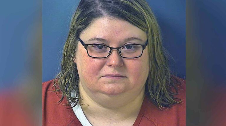 ১৭ রোগীকে হত্যা: মার্কিন নার্সের৭৬০ বছরের কারাদণ্ড