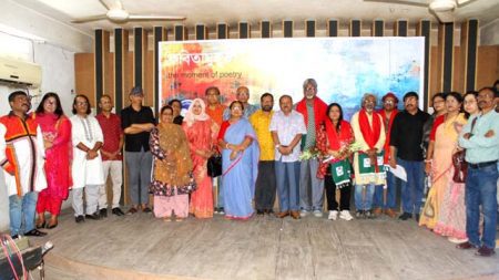 যশোরে দুই বাংলার কবিদের নিয়ে সাহিত্য পরিষদের ‘কবিতামুহূর্ত’