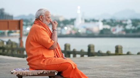 অতি হিন্দুত্বই কি কাল হলো বিজেপির?