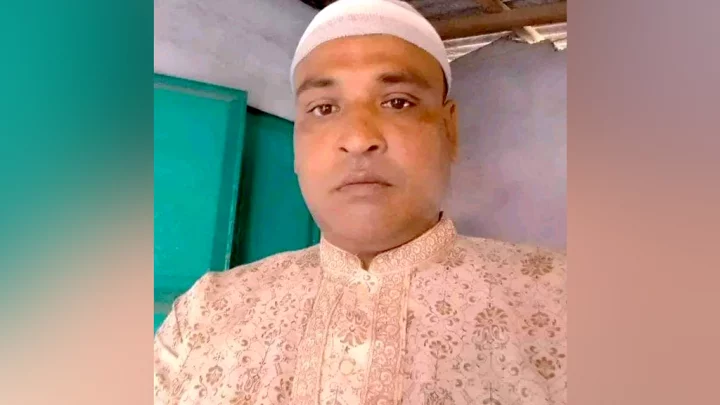 পাটকেলঘাটায় বিদ্যুতায়িত হয়ে শ্রমিকনেতার মৃত্যু পাটকেলঘাটায় বিদ্যুতায়িত হয়ে শ্রমিকনেতার মৃত্যু