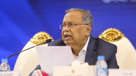 বাজটে ঘিরে প্রশ্নবাণে জর্জরিত অর্থমন্ত্রী