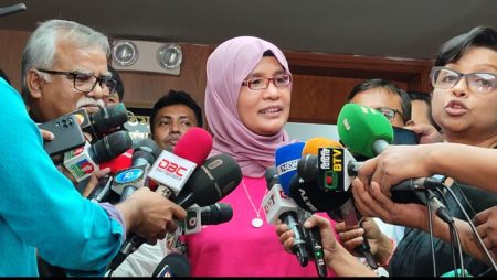 বাংলাদেশি কর্মীদের মালয়েশিয়া প্রবেশের সময় বাড়ানো হবে না: হাইকমিশনার