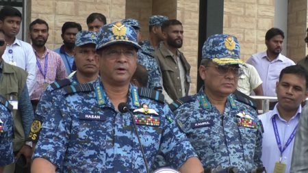 অন্তর্বর্তীকালীন সরকারের নির্দেশনা পালনে প্রস্তুত বিমান বাহিনী